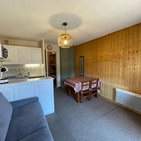 Avec Balcon Et Parking A - Fr-1-804-50 Appartement Barcelonnette